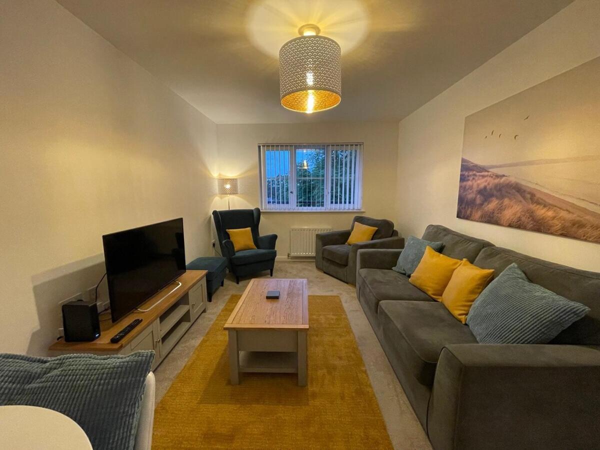 בישופטון 2 Bedroom Luxury Flat In Quiet Village Of Bishopton מראה חיצוני תמונה